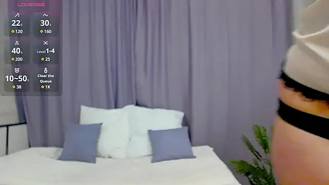 Camelia Lillie online show from January 12, 2025, 11:28 am