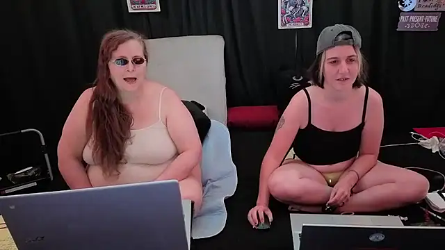 Sexy Mama-69 online show from November 2, 2025, 4:31 pm