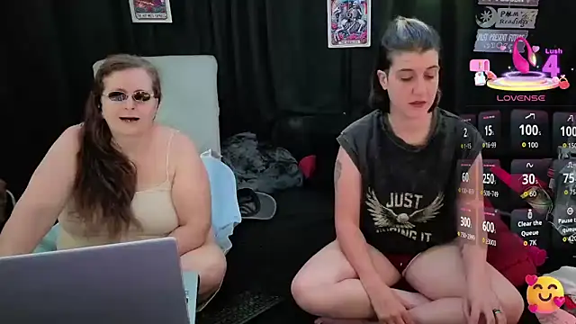 Sexy Mama-69 online show from November 15, 2025, 4:03 pm