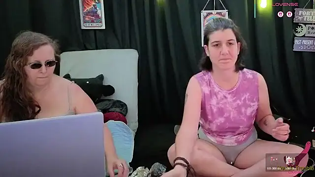 Sexy Mama-69 online show from November 29, 2025, 5:27 pm