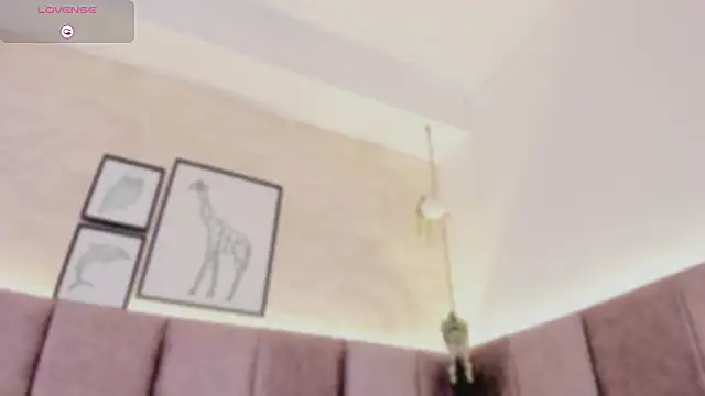 chloe sullivannn online show from February 2, 2026, 9:46 pm