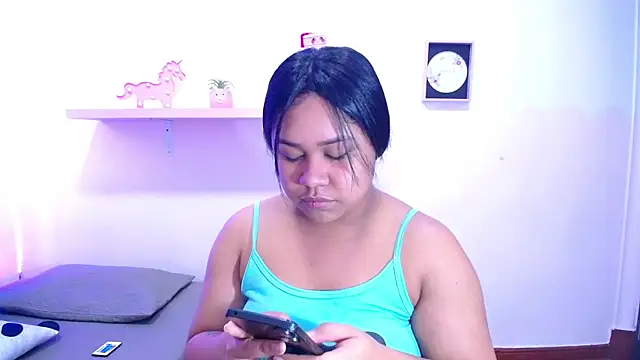 Nahom1  online show from October 17, 2025, 9:39 pm