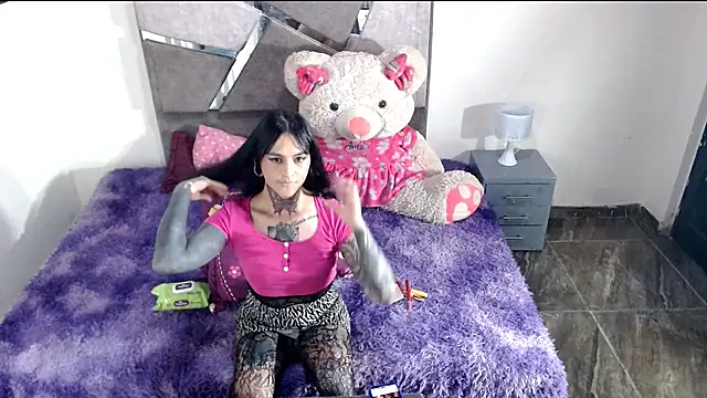 Snapshot of emma_onassis_17 chatting on May 12, 2026, 12:08 am emma onassis 17 online show from May 12, 2026, 12:08 am