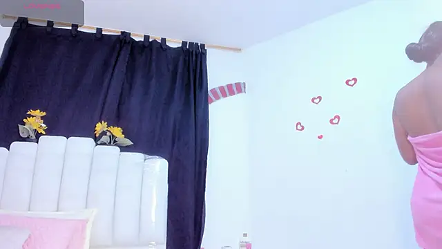 RoxannaBlanche online show from February 17, 2026, 11:40 am