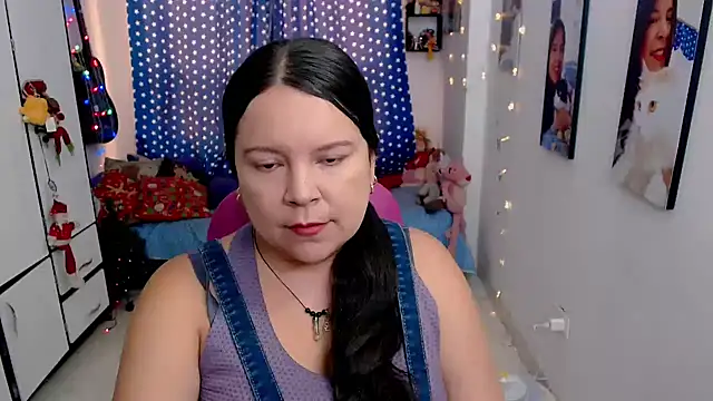 claryssa  online show from January 6, 2026, 9:07 pm