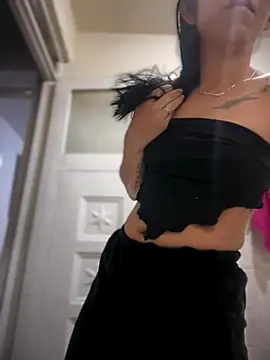 emily rosse04 online show from January 6, 2026, 11:14 am