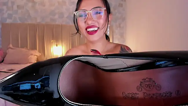 samara smithh online show from February 11, 2025, 3:08 pm