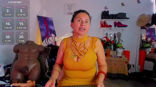SheraHadee online show from February 17, 2025, 1:32 pm