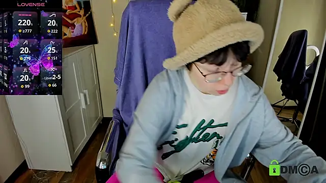 Melissa Wells online show from October 12, 2025, 9:25 pm