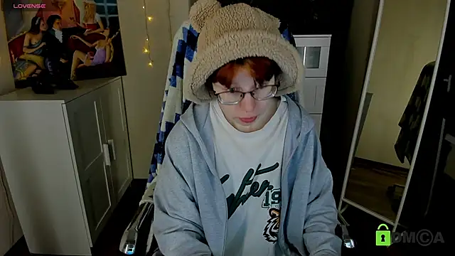 Melissa Wells online show from November 2, 2025, 8:55 pm