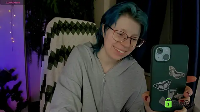 Melissa Wells online show from May 8, 2026, 9:42 pm