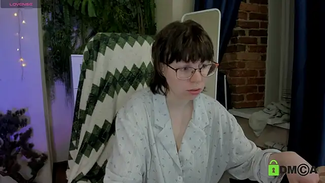 Snapshot of Melissa_Wells chatting on July 1, 2026, 9:03 pm Melissa Wells online show from July 1, 2026, 9:03 pm