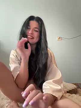 Snapshot of AlisaDoll444 chatting on September 18, 2025, 6:59 am AlisaDoll444 online show from September 18, 2025, 6:59 am