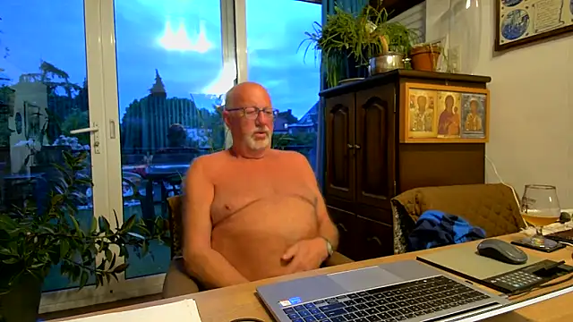 sperpa online show from May 2, 2026, 7:08 pm
