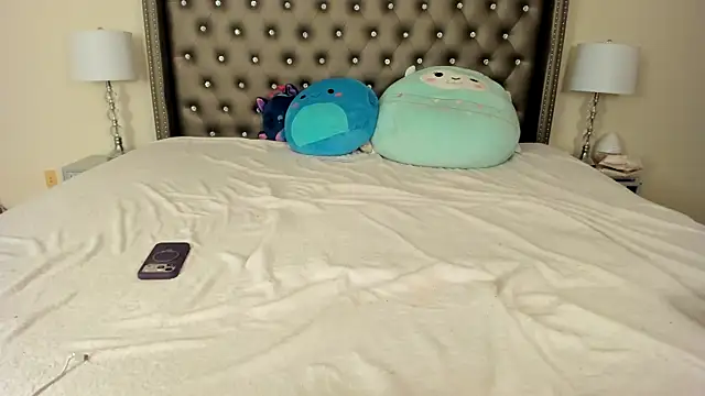 Snapshot of NadiaLyla chatting on March 24, 2026, 6:07 am NadiaLyla online show from March 24, 2026, 6:07 am