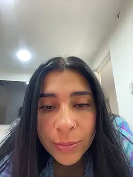 Meganmilk1 online show from May 5, 2026, 2:14 pm
