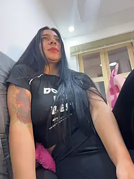 Meganmilk1 online show from May 20, 2026, 2:12 pm