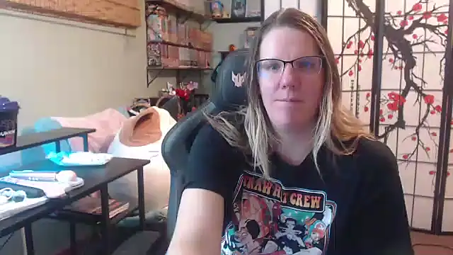 Sarahtineke online show from March 2, 2026, 12:24 am