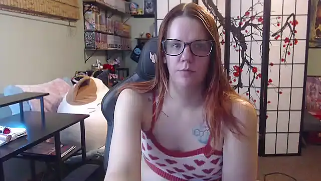 Sarahtineke online show from May 28, 2026, 5:10 pm