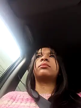 Snapshot of VivienAndClark chatting on November 12, 2025, 12:05 pm VivienAndClark online show from November 12, 2025, 12:05 pm