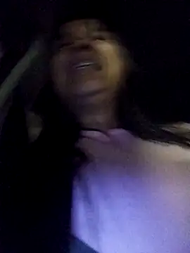 Snapshot of VivienAndClark chatting on November 13, 2025, 1:04 am VivienAndClark online show from November 13, 2025, 1:04 am