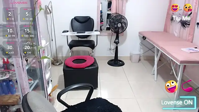 titsbiglovers online show from June 17, 2026, 5:03 pm