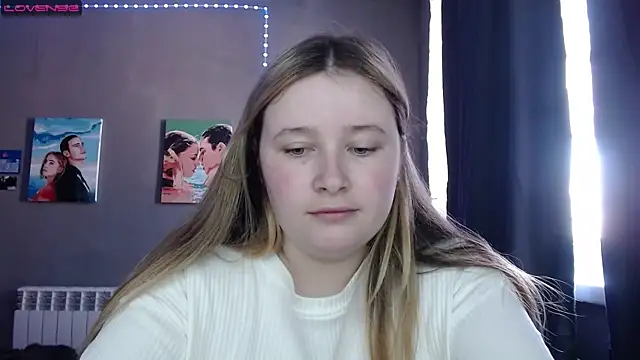 Snapshot of Light_Luna chatting on October 12, 2025, 7:51 am Light Luna online show from October 12, 2025, 7:51 am