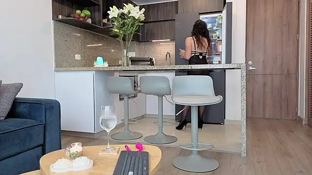 Monica-Bello online show from March 18, 2026, 3:04 pm