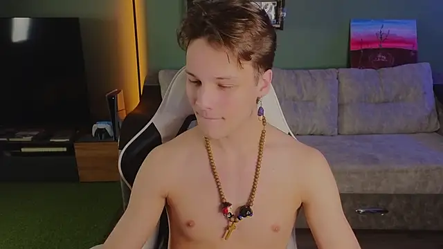 TeddyLiLboy online show from December 4, 2025, 2:26 pm