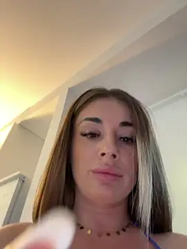 Snapshot of IsabellaEtthan chatting on June 30, 2026, 5:47 pm IsabellaEtthan online show from June 30, 2026, 5:47 pm