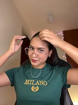 Snapshot of gretta_kler1 chatting on December 19, 2024, 9:38 pm gretta kler1 online show from December 19, 2024, 9:38 pm