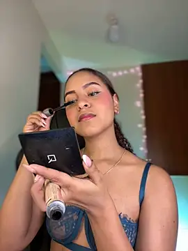 Snapshot of gretta_kler1 chatting on December 24, 2024, 11:00 pm gretta kler1 online show from December 24, 2024, 11:00 pm