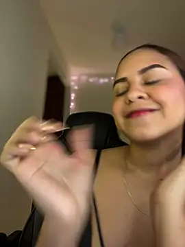 Snapshot of gretta_kler1 chatting on December 27, 2024, 12:39 am gretta kler1 online show from December 27, 2024, 12:39 am