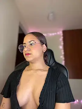 Snapshot of gretta_kler1 chatting on December 28, 2024, 11:26 pm gretta kler1 online show from December 28, 2024, 11:26 pm