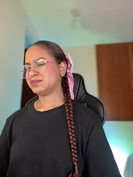 Snapshot of gretta_kler1 chatting on January 21, 2025, 3:43 pm gretta kler1 online show from January 21, 2025, 3:43 pm