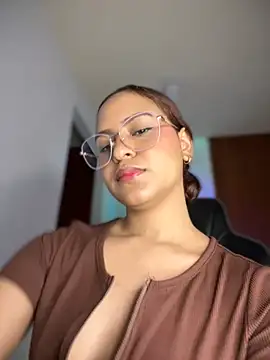 Snapshot of gretta_kler1 chatting on February 27, 2025, 5:36 pm gretta kler1 online show from February 27, 2025, 5:36 pm