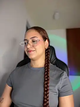 Snapshot of gretta_kler1 chatting on March 1, 2025, 5:27 pm gretta kler1 online show from March 1, 2025, 5:27 pm