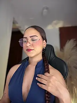 Snapshot of gretta_kler1 chatting on May 1, 2026, 12:15 am gretta kler1 online show from May 1, 2026, 12:15 am
