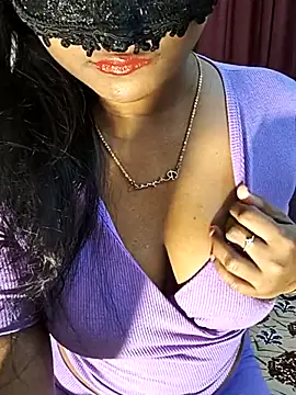 FANTASY QUEEN 07 online show from November 19, 2025, 8:25 am