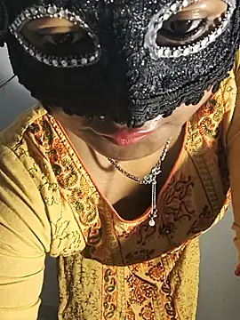 FANTASY QUEEN 07 online show from June 21, 2026, 2:25 am