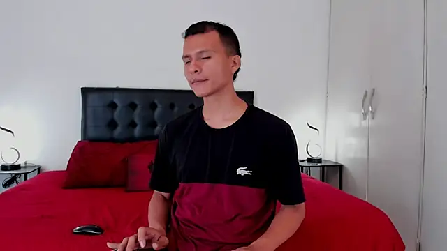 Snapshot of jaylen_and_duke chatting on December 21, 2024, 11:11 am jaylen and duke online show from December 21, 2024, 11:11 am