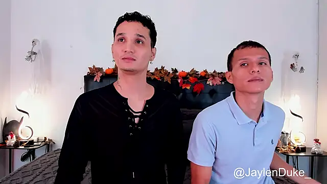 Snapshot of jaylen_and_duke chatting on October 8, 2025, 11:08 am jaylen and duke online show from October 8, 2025, 11:08 am