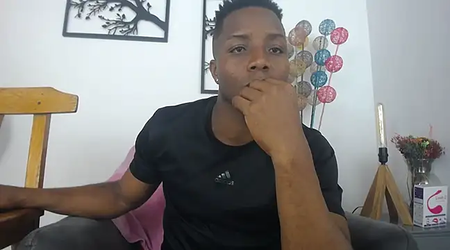 Snapshot of bigcock_latin1 chatting on February 25, 2025, 3:42 am bigcock latin1 online show from February 25, 2025, 3:42 am