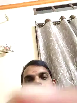 Snapshot of Ashish02345 chatting on January 14, 2025, 7:11 pm Ashish02345 online show from January 14, 2025, 7:11 pm