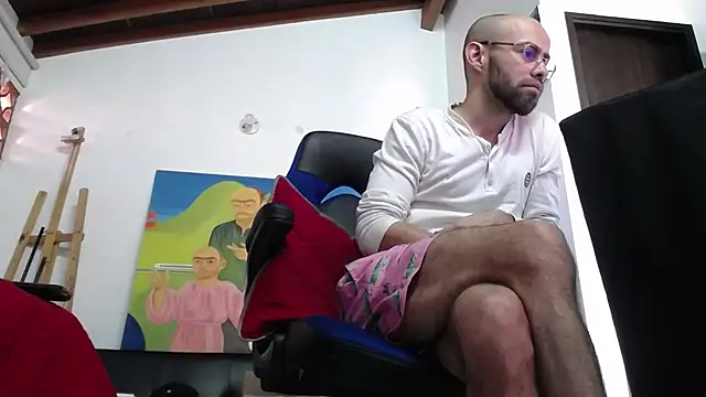 FurryLatinArtist online show from January 17, 2025, 1:46 pm