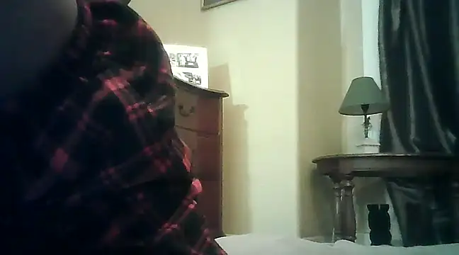 CaramelDipper online show from December 15, 2024, 2:19 am