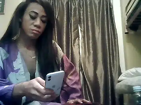 CaramelDipper online show from December 16, 2024, 5:17 am