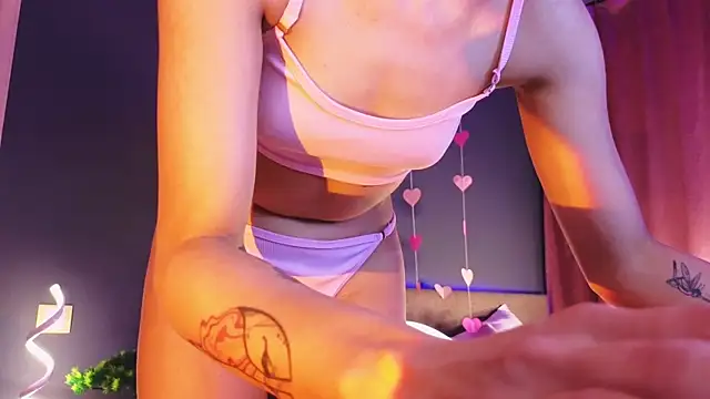 Snapshot of SandraBoyl chatting on February 22, 2025, 4:18 am SandraBoyl online show from February 22, 2025, 4:18 am