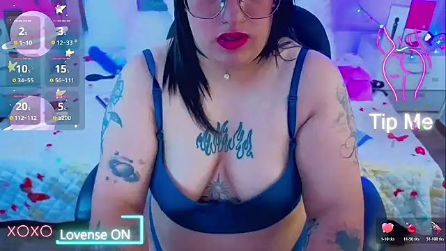 Snapshot of NatalieHarris chatting on July 23, 2026, 5:44 pm NatalieHarris online show from July 23, 2026, 5:44 pm