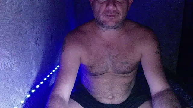 Snapshot of Bossun79 chatting on September 17, 2025, 5:47 pm Bossun79 online show from September 17, 2025, 5:47 pm